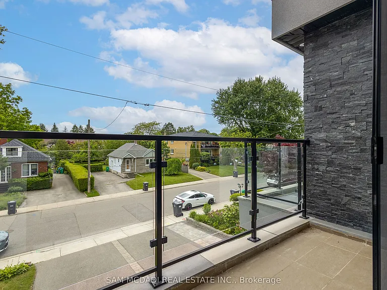 35A Broadview Ave — Photo 22