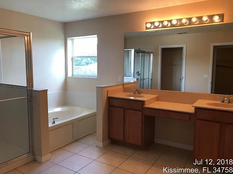 4504 Caladium Ct — Photo 17