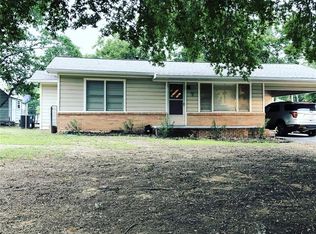 103 Livingston Rd, Edgewood, TX 75117
