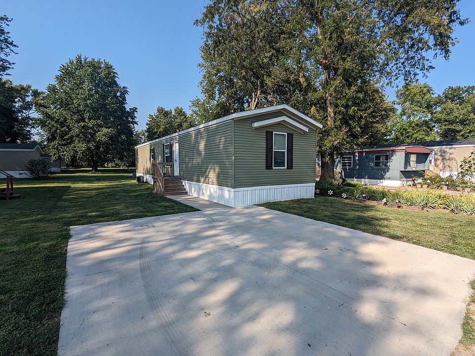 1st image of 74 Loraine Dr