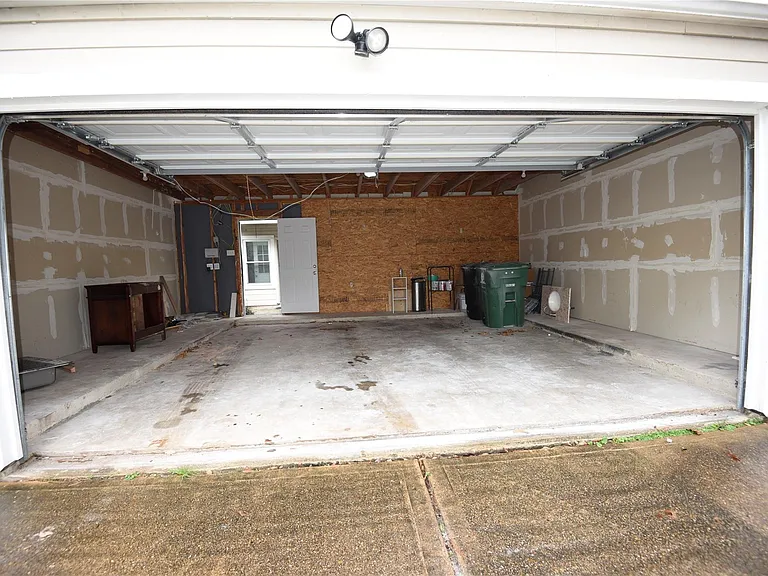 1008 Andrews St — Photo 19