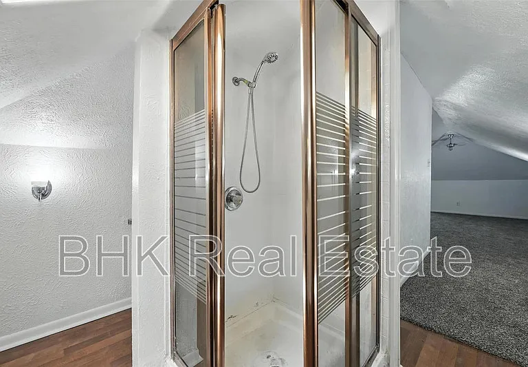 4036 Dexter Ave — Photo 18