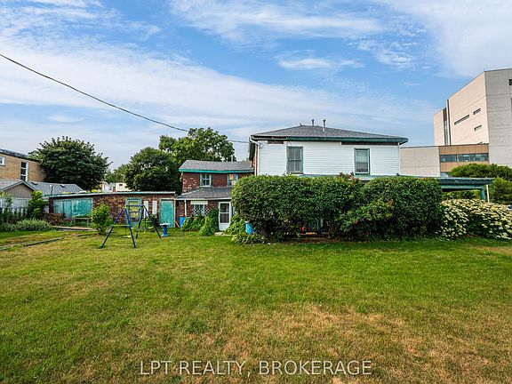 2nd image of 180 James St