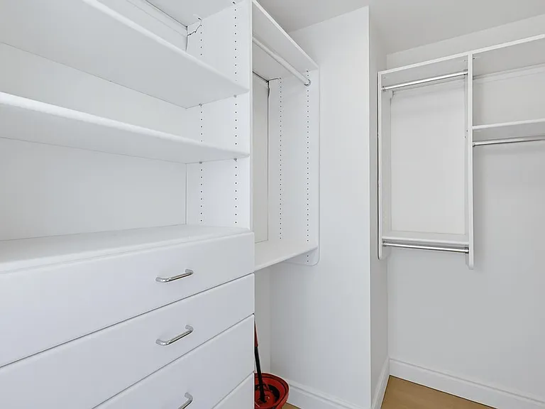 702 Ash St #702 — Photo 19