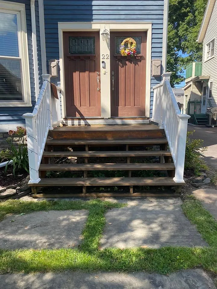 22 Brighton Street - Upper — Photo 2