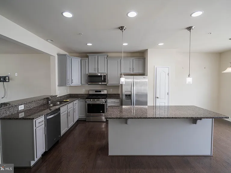 5004 Forest Pines Dr — Photo 5