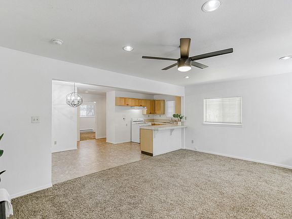 3rd image of 3557 Park St