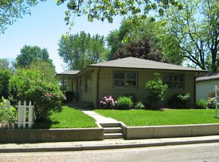 213 Michigan St, Porter, IN 46304