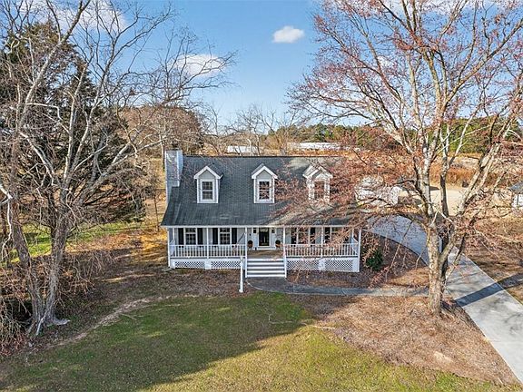 2nd image of 1213 Temple Johnson Rd