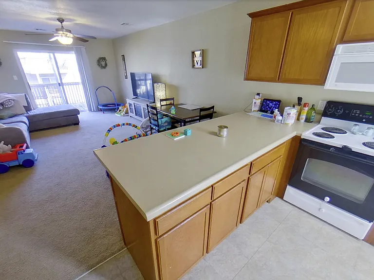 1212 Christy Dr — Photo 2