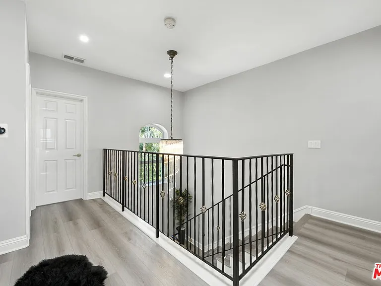 23971 De Ville Way — Photo 17