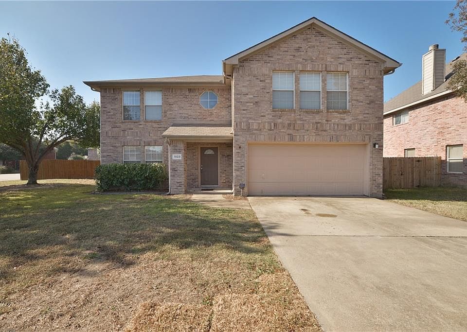 1st image of 1823 Cedarbrook Dr