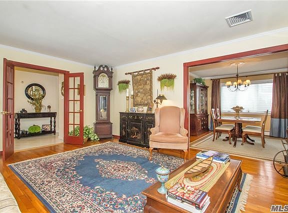 5th image of 12 High Gate Ct