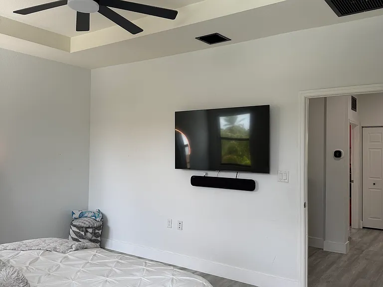 9060 NW 183rd St — Photo 47