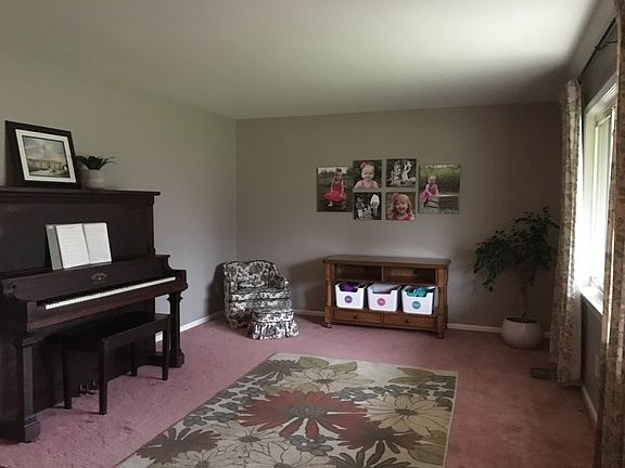 5th image of 5818 W Hellis Dr