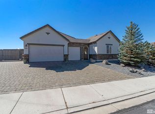 8225 Opal Station Dr, Reno, NV 89506