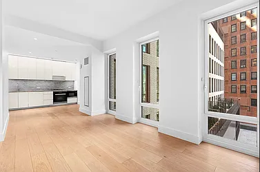 15 West 61st Street, #6E