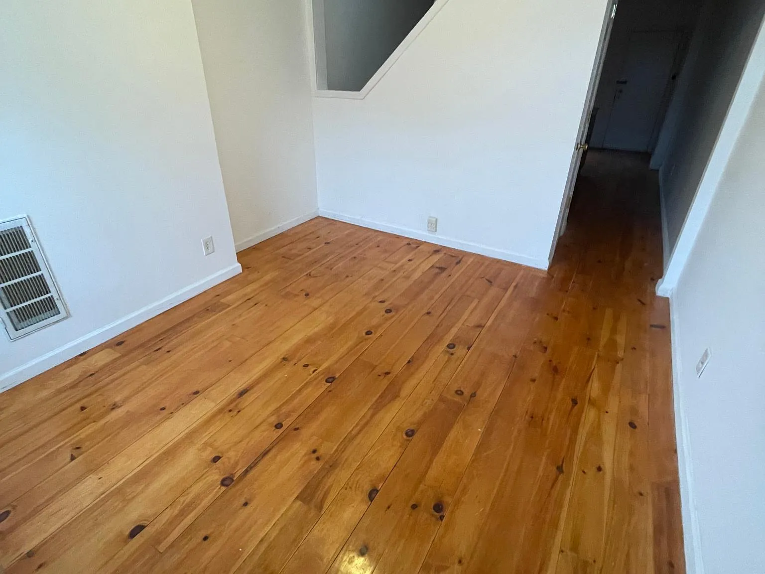 2 bed, 840 sqft, $1,795 — Photo 4