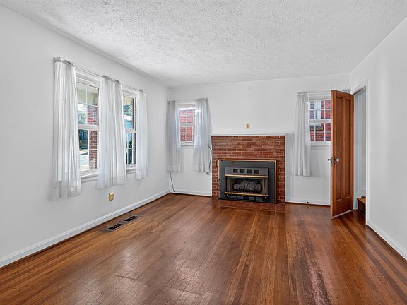 5th image of 31 W 19th St