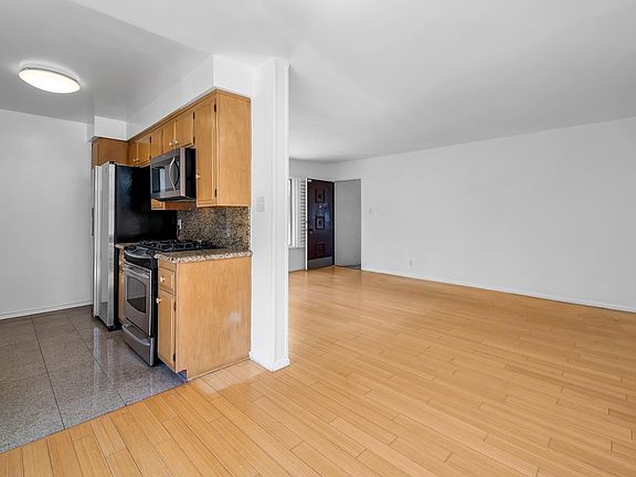 5th image of 1560 S Saltair Ave APT 112