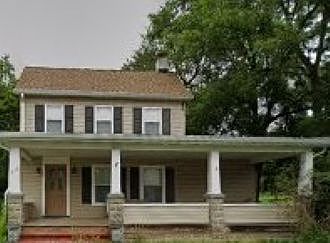 2nd image of 216 Cherry Hill Rd
