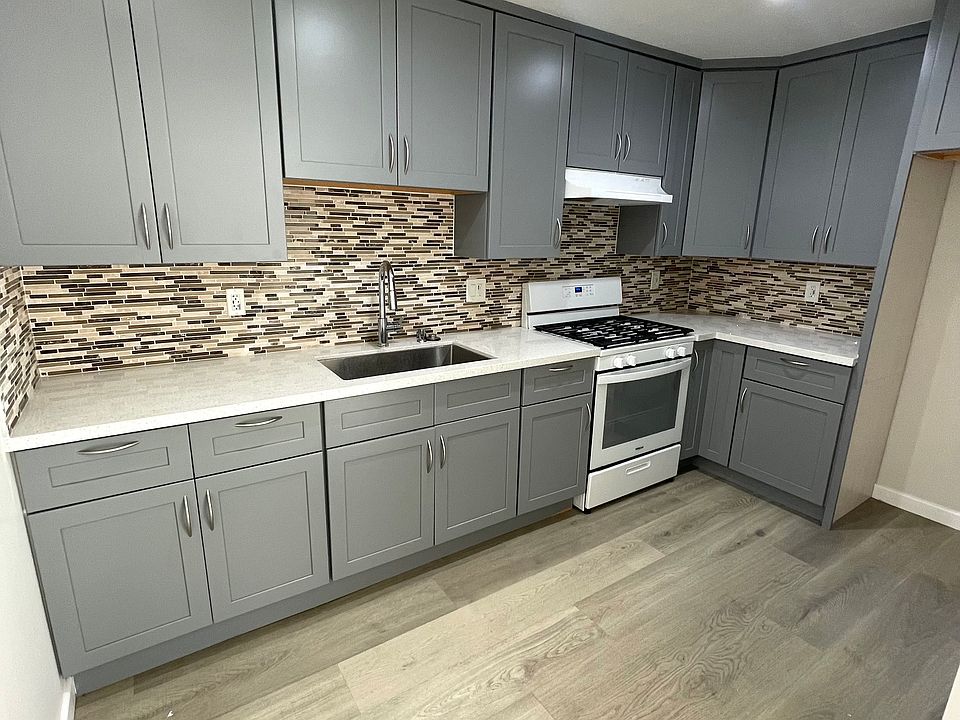 1st image of 00-1007 E Ocean Blvd #22