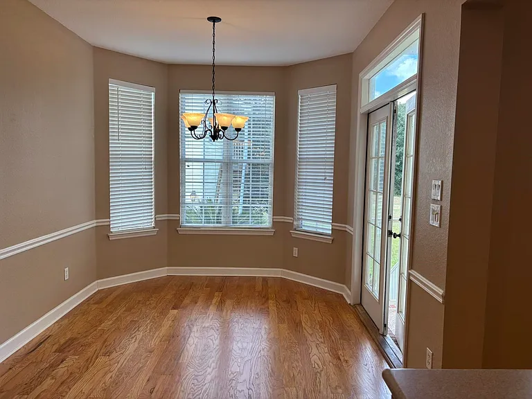 3722 Longfellow Rd — Photo 17