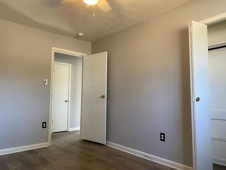 406 Harper Ln — Photo 18