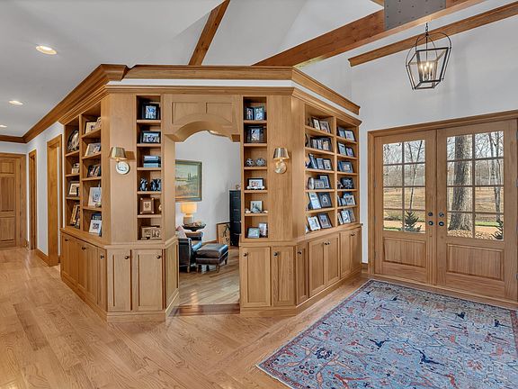 11th image of 572 Eagle Shore Dr