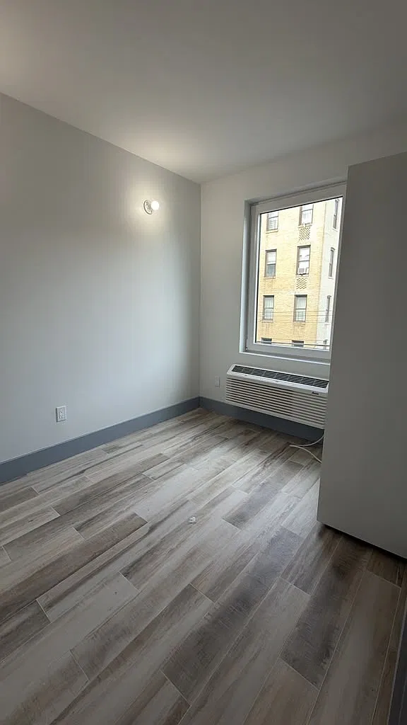 2 bed, $2,785 — Photo 1