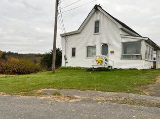 144 Pine St, Van Buren, ME 04785