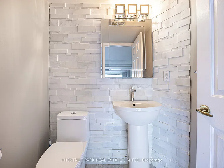 1818 Bayview Ave #607 — Photo 11
