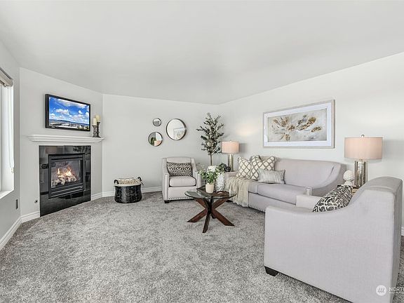 3rd image of 22315 6th Avenue S #A204