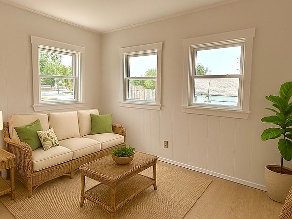Sunroom/bonus room