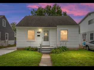 6838 Republic Ave, Warren, MI 48091