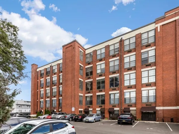 366 Trenton Ave #4H, Paterson City, NJ 07503