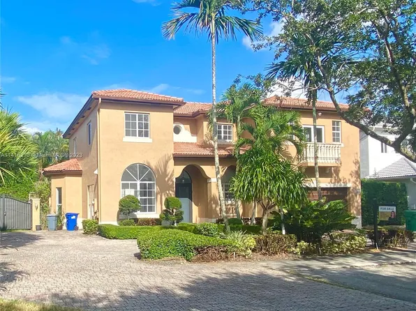 16157 NW 78th Pl, Miami Lakes, FL 33016