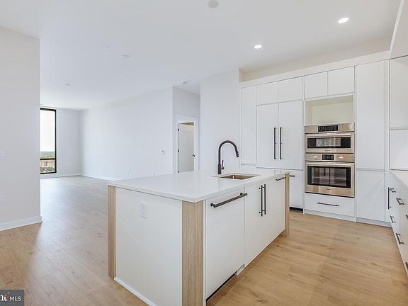 5th image of 255 W Falls Station Boulevard Fls #Penthouse 3