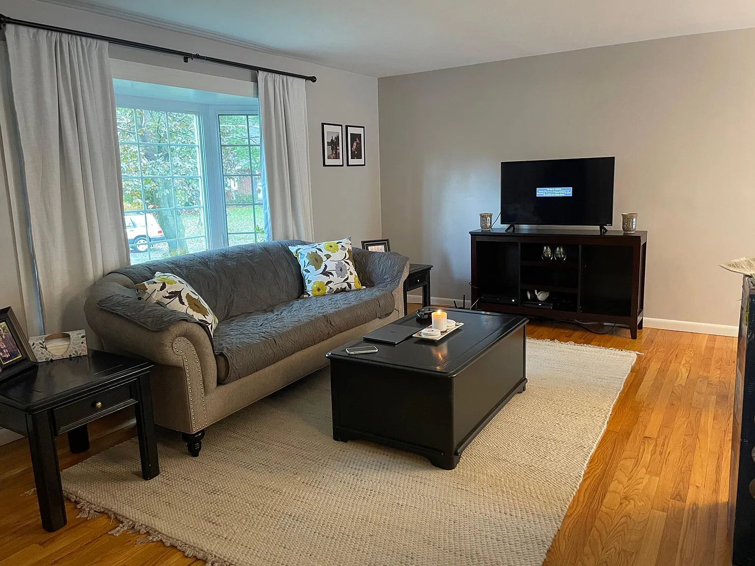3 bed, 1.5 bath, 1452 sqft, $2,350 — Photo 4