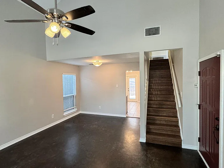 1508 Villars St — Photo 3