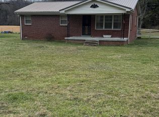1723 N Grundy Quarles Hwy, Gainesboro, TN 38562