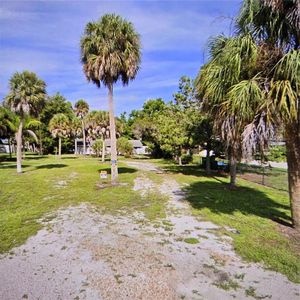 1490 Homestead Dr, Englewood, FL, 34223
