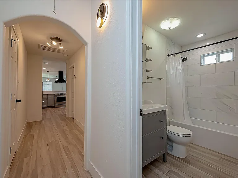 915 Adele St — Photo 13