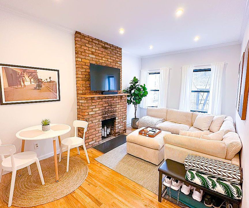 1st image of 70 Grove St #3