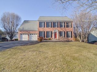 15488 Waters Creek Dr, Centreville, VA 20120