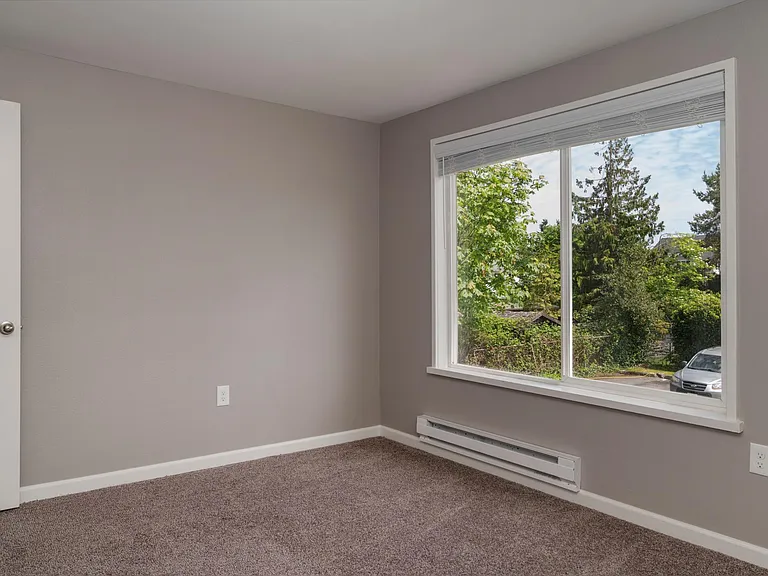 11024 4th Ave SW — Photo 19