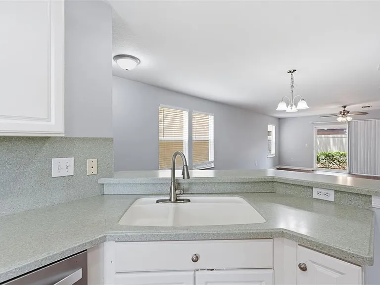 2505 Harn Blvd #1 — Photo 9