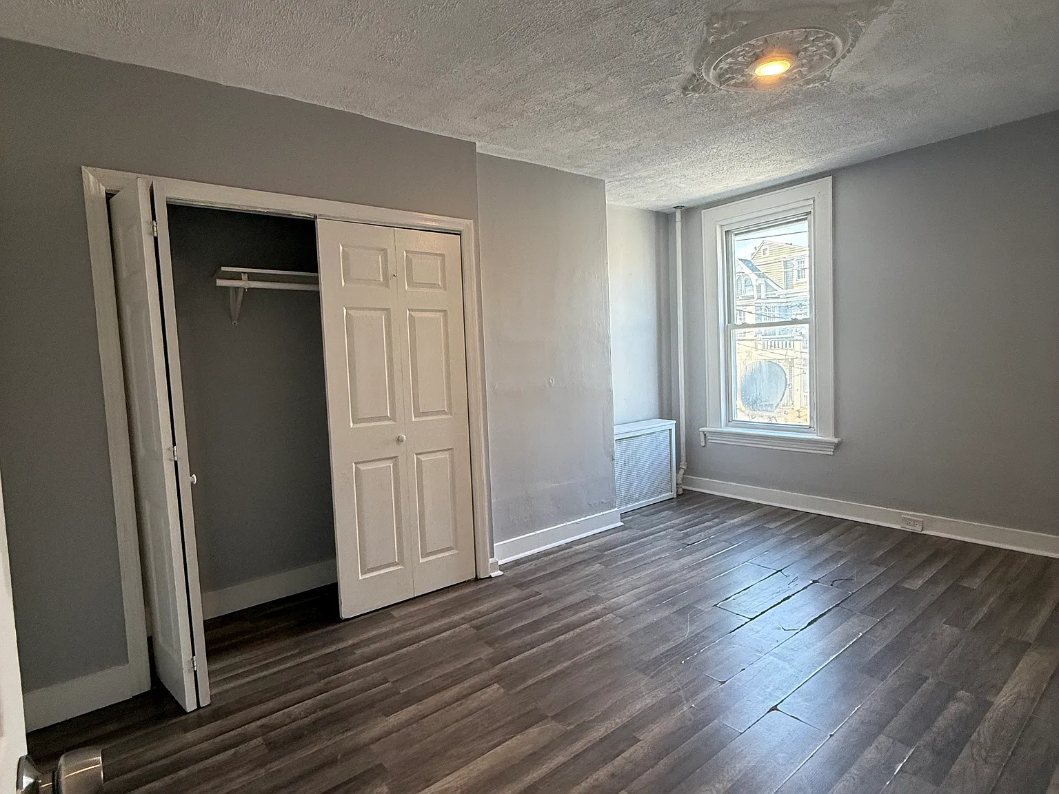 3 bed, $2,150 — Photo 4