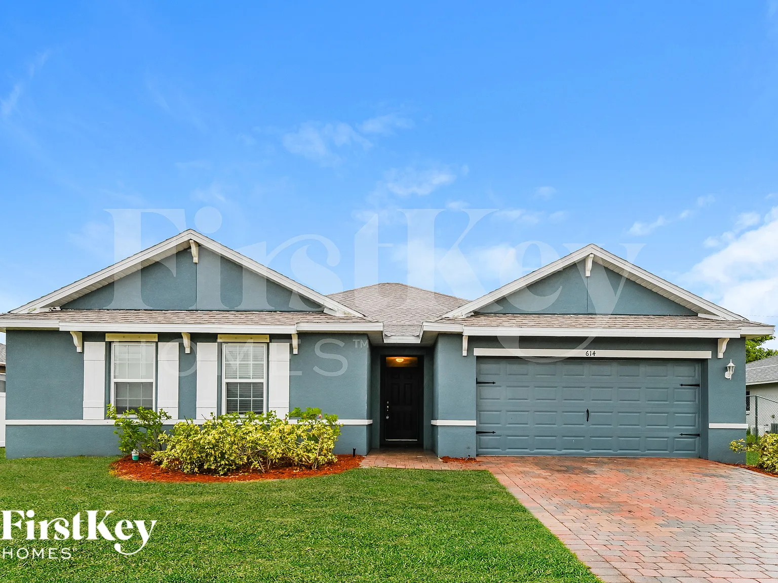 4 bed, 2.0 bath, 2319 sqft, $2,185 — Photo 1