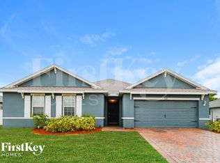 614 SW 25th Ln, Cape Coral, FL 33914
